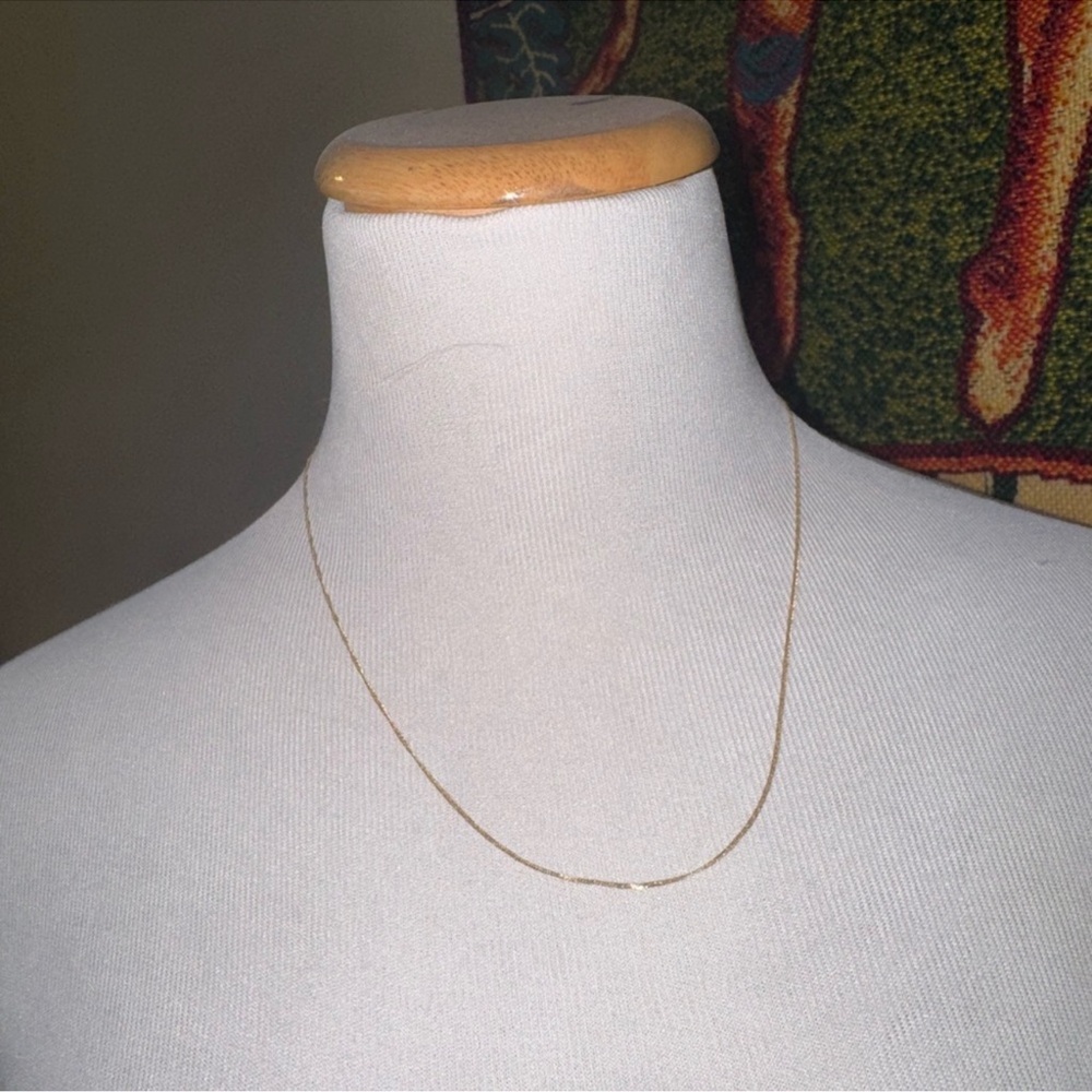 Elegant 18kt solid Gold Necklace